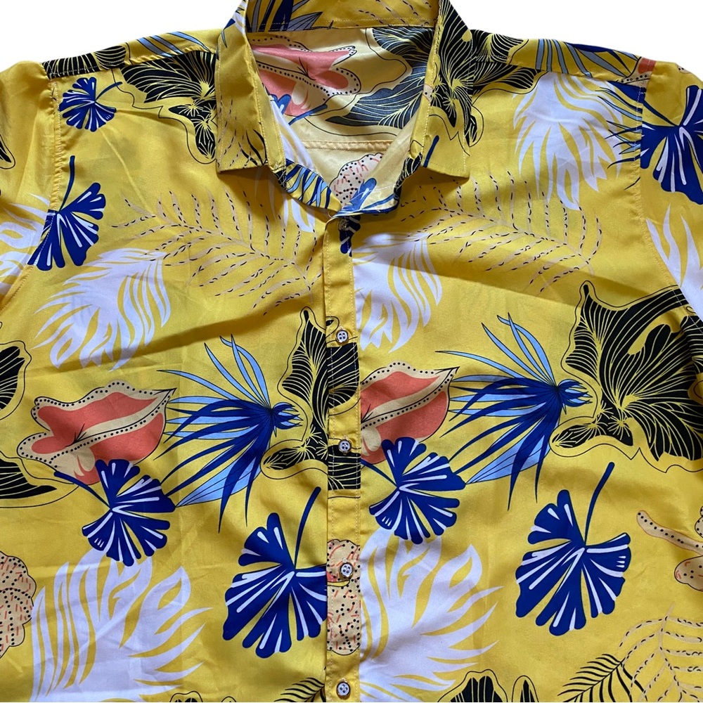 Men's XL Hawaiian Floral Short Sleeve Button Down Shirt - Picture 5 of 5